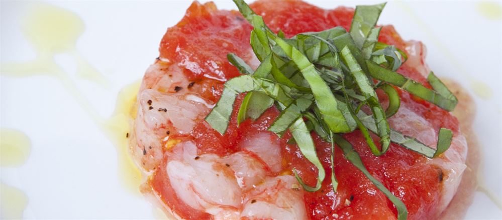 Bacco cocktail with mediterranean crawfish and fresh basil